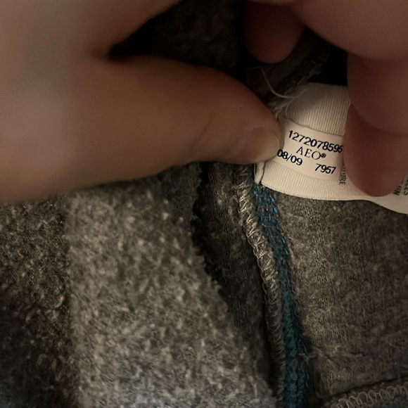 American Eagle Outfitters Gray Fleece Style Zip Up Hooded Jacket S - Picture 15 of 16